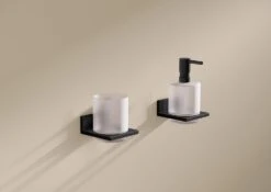 HEWI System 900 Q Seifenspender Mit Halter